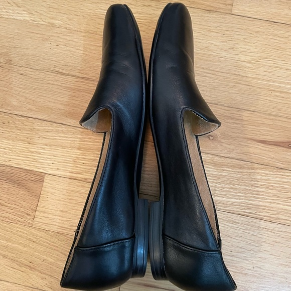 Naturalizer Genuine Leather Flats Size 8.5 - Picture 6 of 9